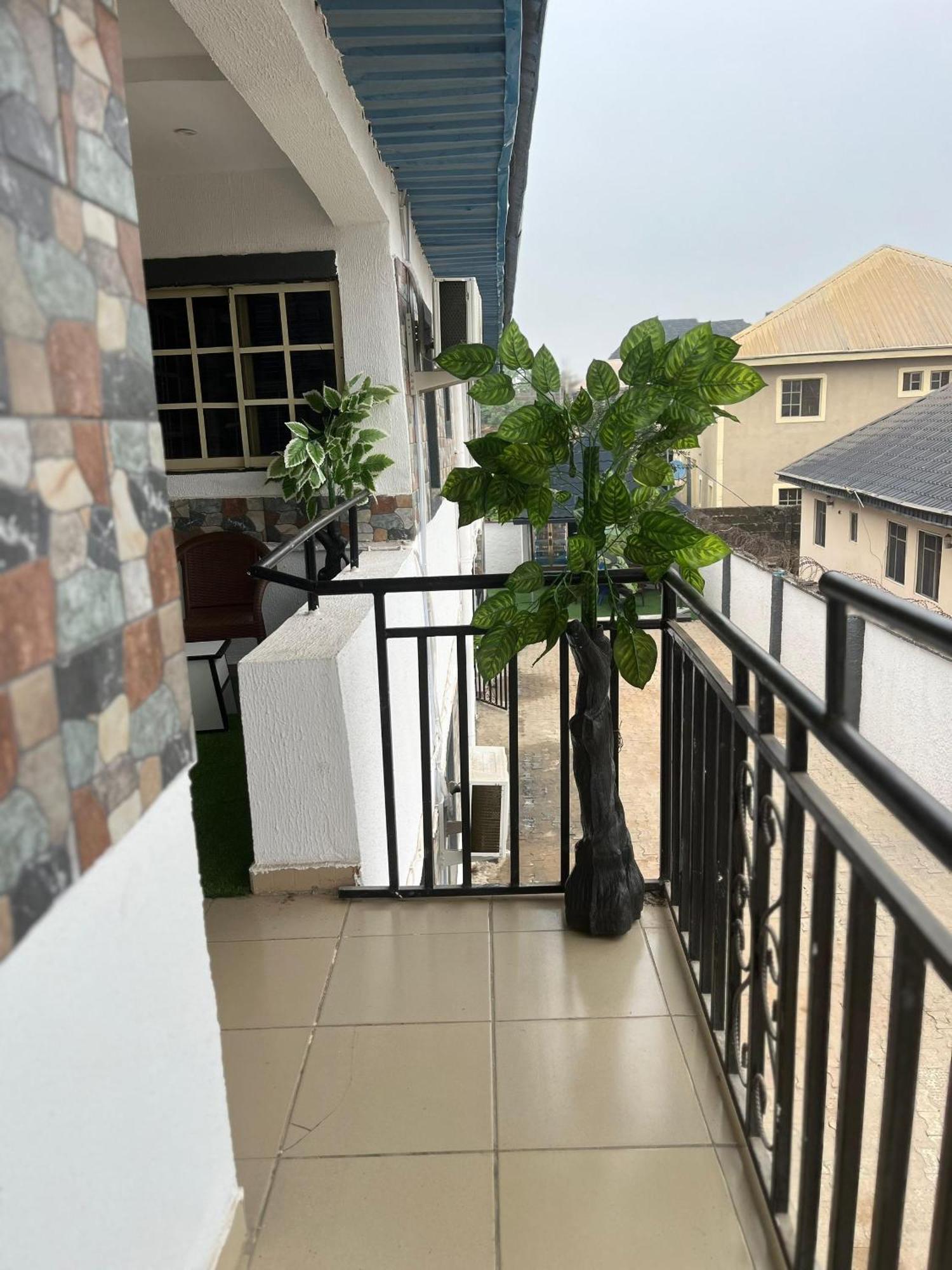 501 Aparthotel Akure Exterior photo